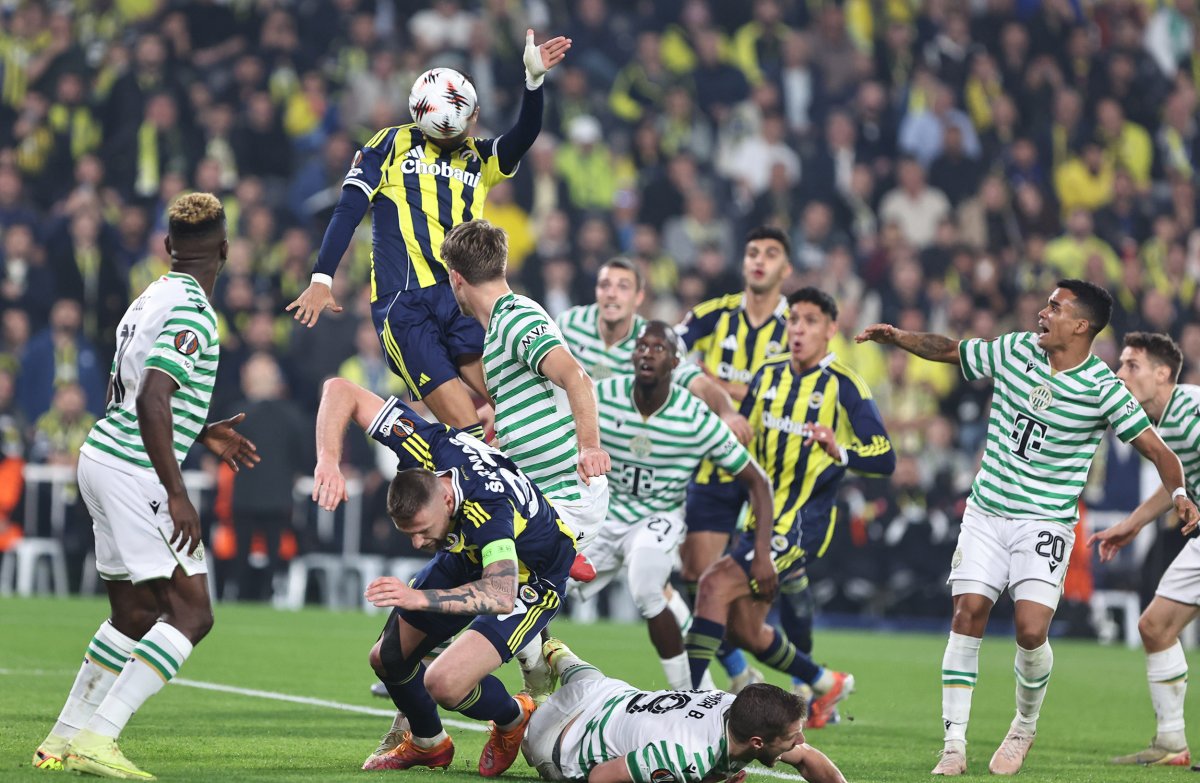 Fenerbahçe'ye  Ferencváros Karşısında Talisca Yetmedi!