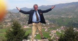 Trabzonun Duayen Gazetecisi ” ADNAN SUNGUR ”  Yazılarıyla Haberin Yıldızında